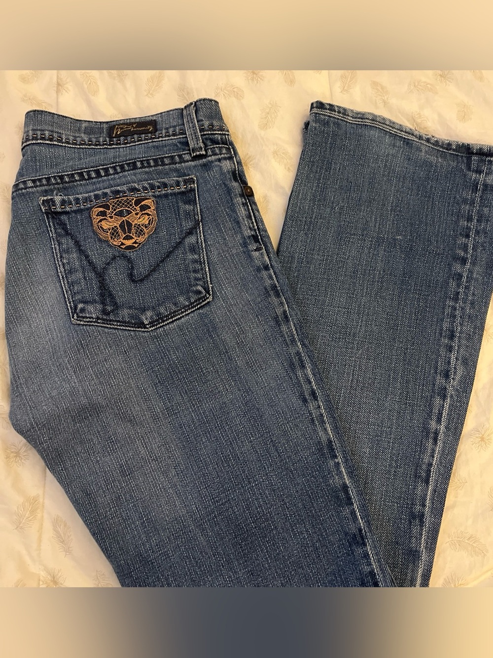 Blue Women's Bootcut Jeans with Embroidered Pocket